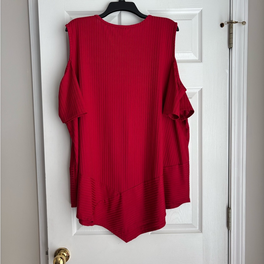 Elegant Red Cold Shoulder Blouse - Picture 3 of 3